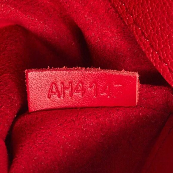 Louis Vuitton Rubis Monogram Leather Very Chain Bag - Picture 4 of 10